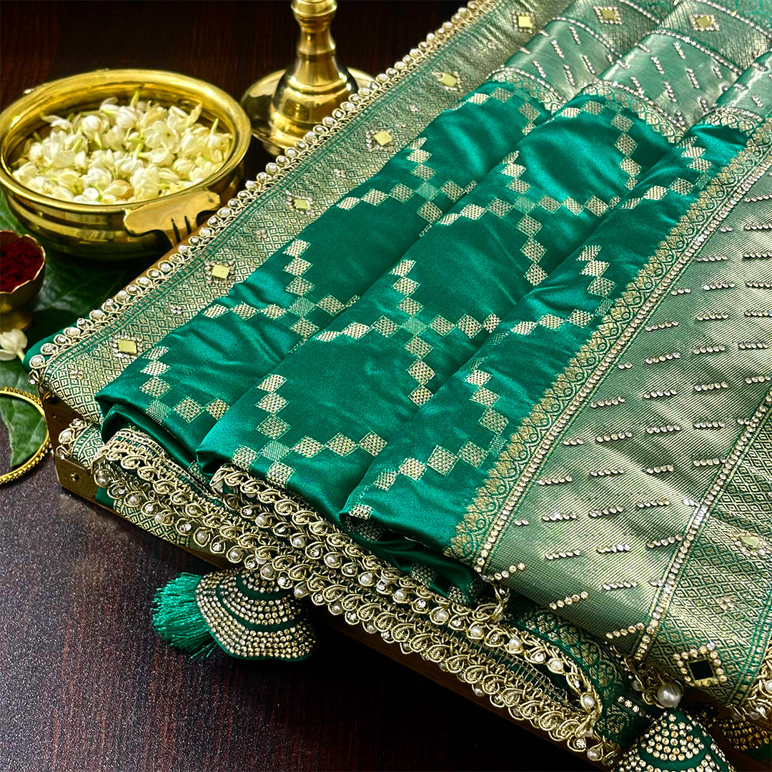 Samrudhi silk saree in vibrant combination of emerald green and lime green with a lustrous Banarasi silk finish.