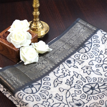 Vrishti Comfort in Soft Ivory with Black Floral prints