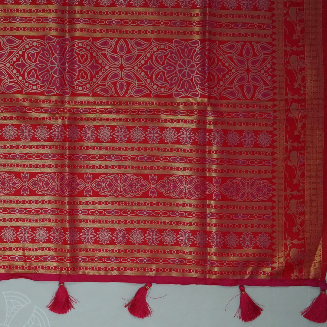 Crimson Red Stravi Silk with lavender - pink pallu and Gold Zari