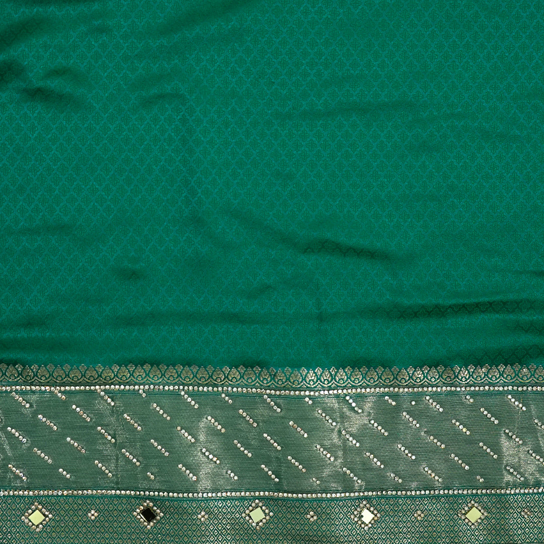 Samrudhi silk saree in vibrant combination of emerald green and lime green with a lustrous Banarasi silk finish.