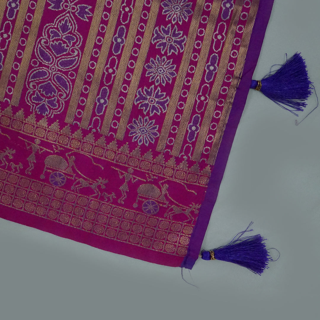 Magenta Stravi Silk Saree with lavender pall and Gold Zari.